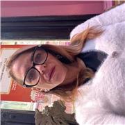 Tutor simpatica e di compagnia per aiuto compiti